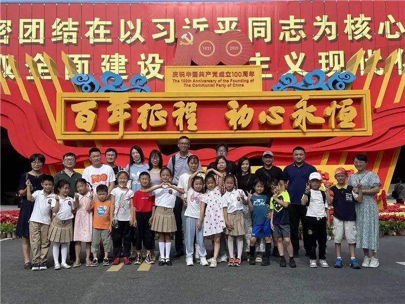 卤鸡、神肘、狮子头……昆华年菜开卖啦!